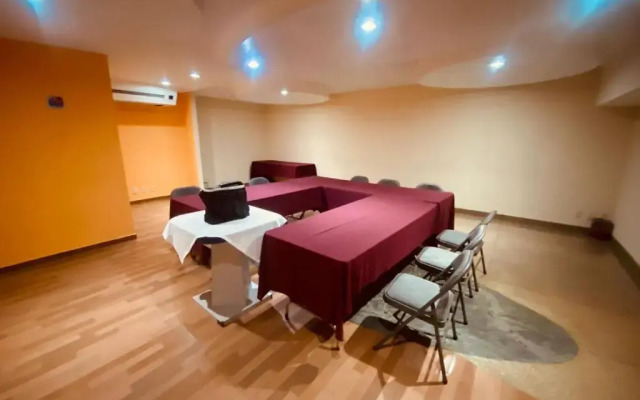 Hotel Parque Satelite