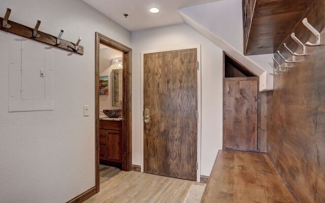 River Mnt Lodge W312 - 4 Br Condo