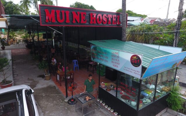 Mui Ne Hostel & Cafe 141