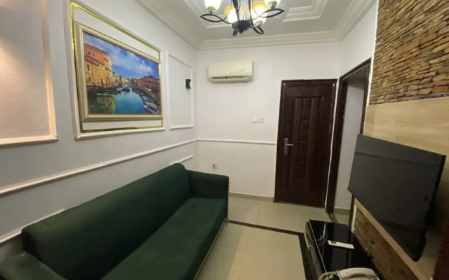 Villa Palazzo Hotel and Apartments