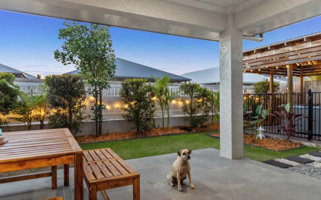 Trinity Oasis Spa BBQ Family Retreat