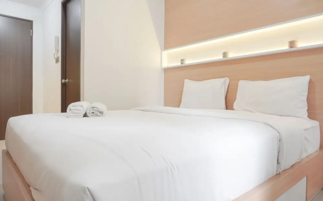 Fancy And Comfort Studio At Transpark Cibubur Apartment