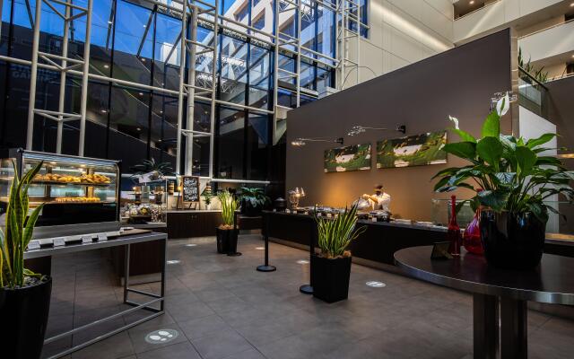 Crowne Plaza Canberra by IHG