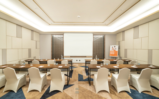 HARRIS Suites Puri Mansion