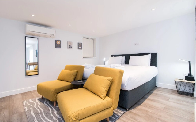 Wilford Lodge - Studio