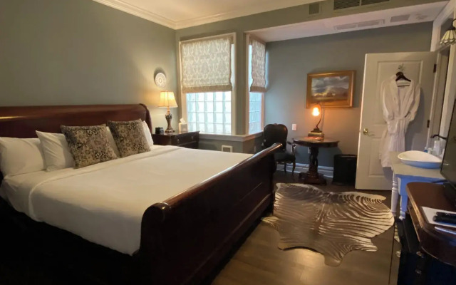 The Dutchess Inn and Spa at Beacon