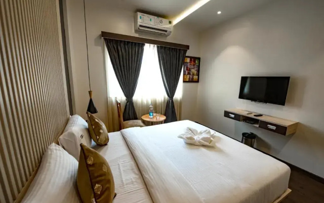 The Royal Palace Hotel 400703