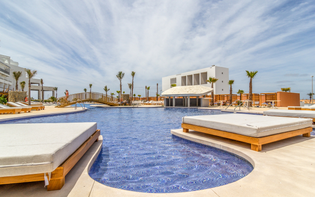 Hotel Zahara Beach & Spa