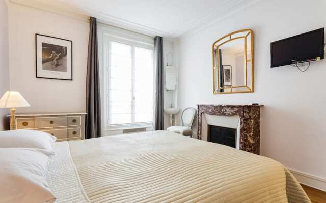 Le Bon Marche - Sevres Private Apartment