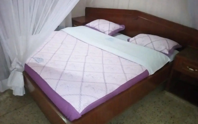Wambuku Hotel