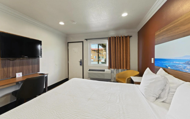 Hyland Inn Near Legoland
