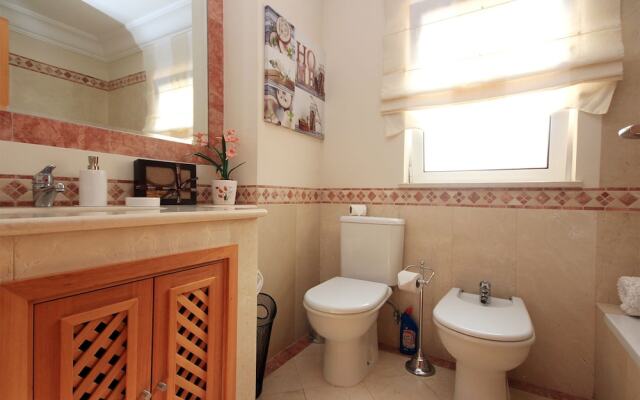 Scenic Apartment - Palheiro Village