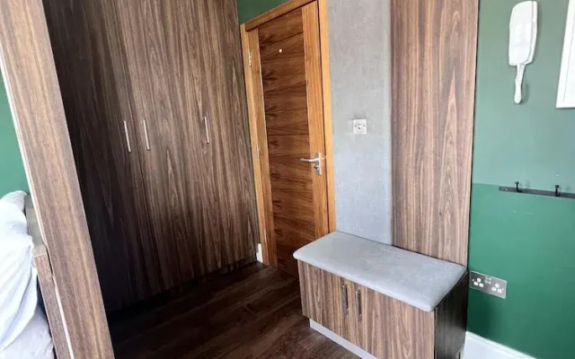 Cozy London Apartment With Great Location