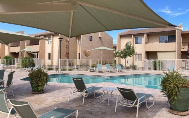 Villa Sunrise 1 Bedroom Condo by RedAwning