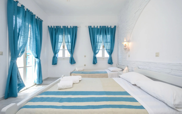 Agia Anna Studios & Apartments