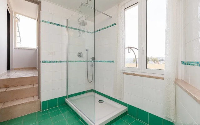 Bright Rooftop by Napoliapartments