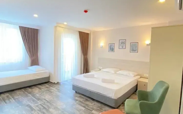 Dream Town Hotel