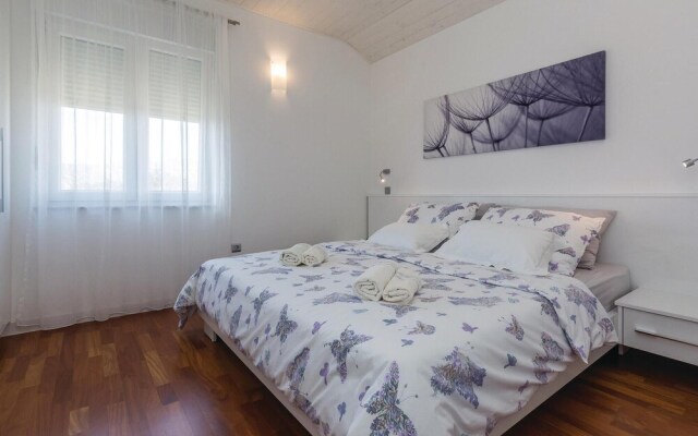 Stunning Apartment in Vir With 2 Bedrooms and Wifi