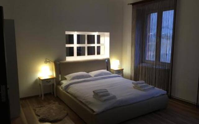 9 Central Residence