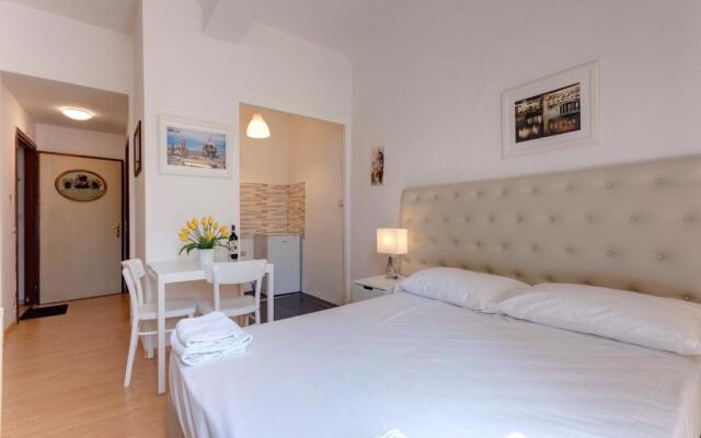 Silvio studio apartment for 2 people, Florence