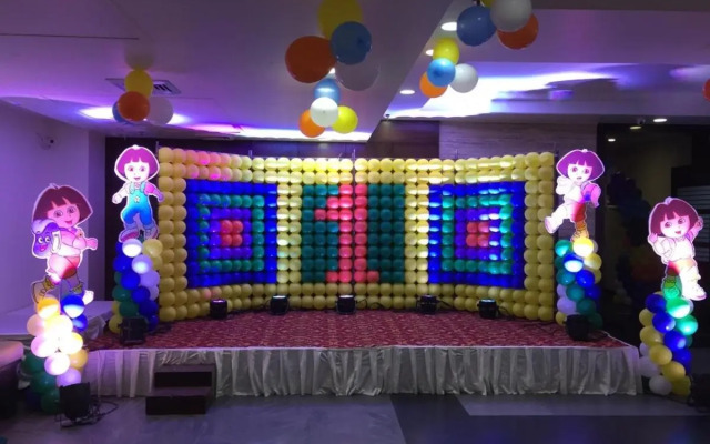 Hotel Taj Heights