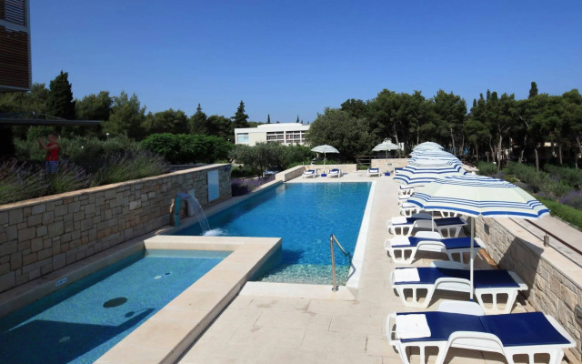 Aminess Vival Casa Velaris