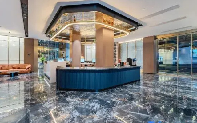 Yiju Hotel Shantou MixC (Longyan South Road Food Street Branch)
