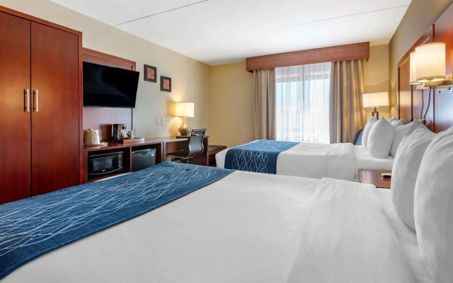 Comfort Inn Edgewater on Hudson River