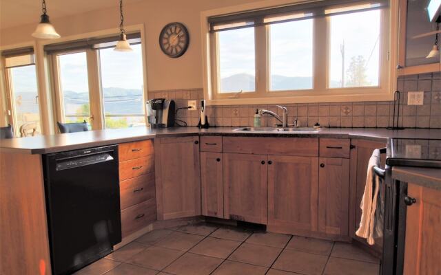 Naramata Bench 3 3 Bedrooms 1.5 Bathroom Home