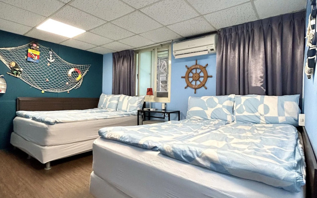 Ximen Triple Tiger Hostel