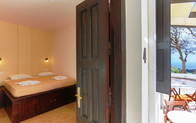 Little Lindos Sea View Studios