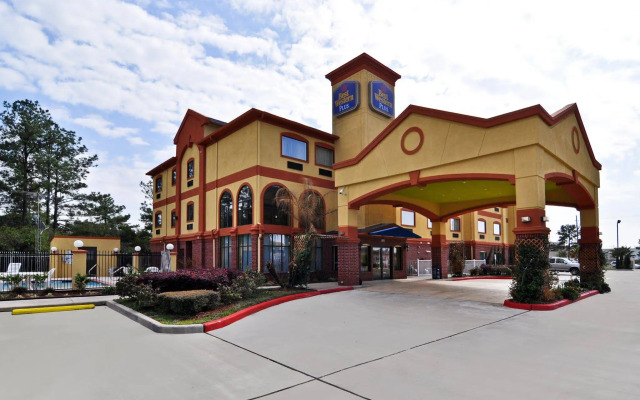 Days Inn & Suites by Wyndham Sam Houston Tollway