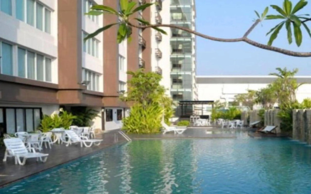 Sunee Grand Hotel and Convention Center