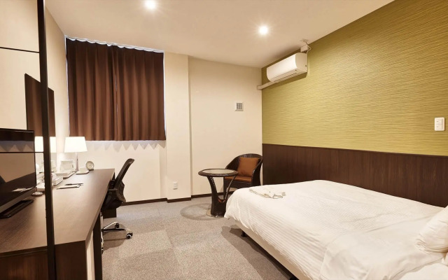 Crown Hotel Okinawa Annex