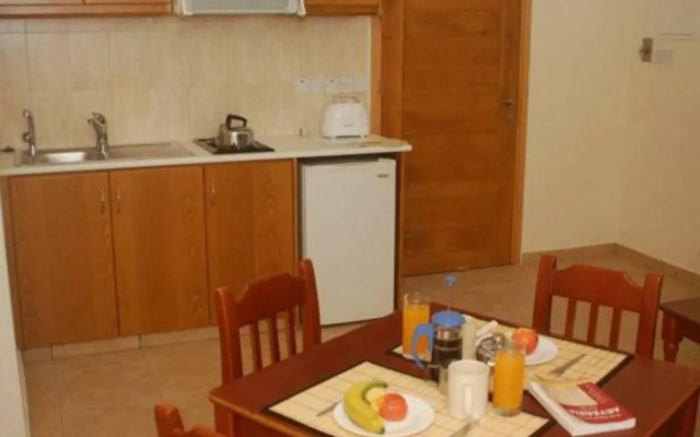 Sea 'n Lake View Hotel Apartments