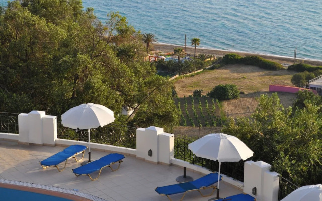 Apartments Maria With Pool - Agios Gordios Beach