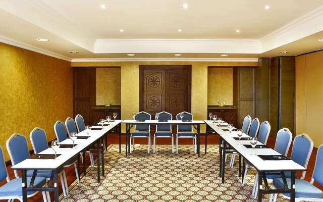 Hilton Alexandria King's Ranch