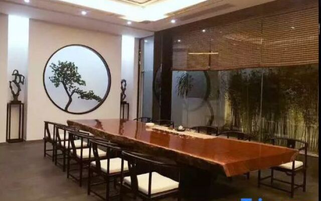 Ruiyuan Boutique Design Holiday Hostel