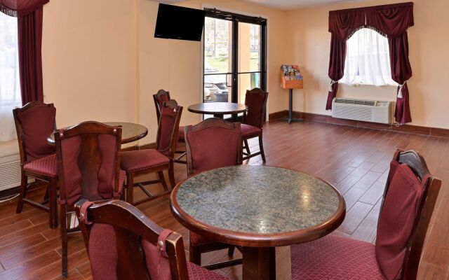 Red Roof Inn Kimball, TN - I-24