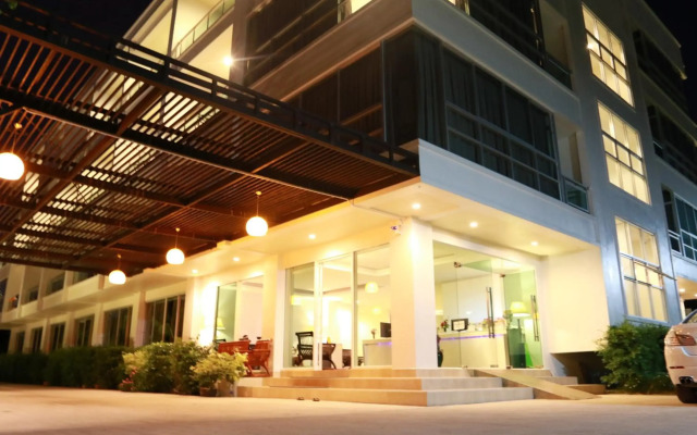 The Pano Hotel And Residence