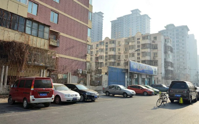 Runju Hotel (Beijing West Railway Station Baiyun Bridge)