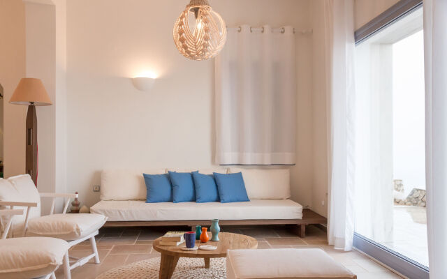 Enastron Suites