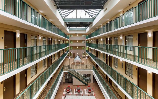 Comfort Suites Near Potomac Mills