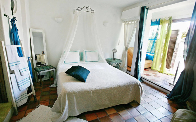 Uma Casa à Beira Sol