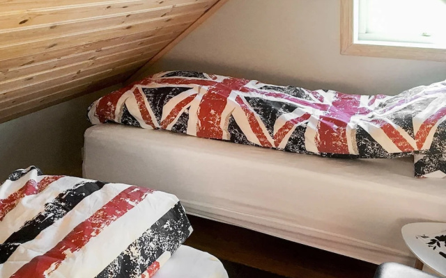8 Person Holiday Home in Sæbø