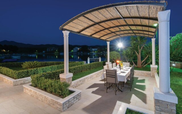 Stunning Home in Loviste With Wifi and 3 Bedrooms