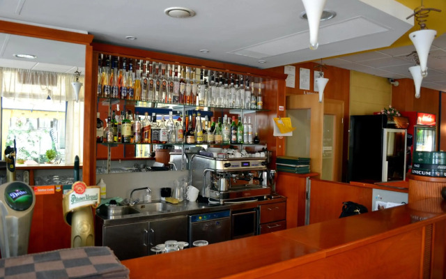 Hotel Veritas