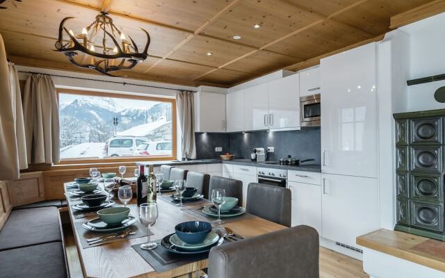 Wooden Chalet in Salzburg With Terrace