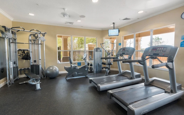 Spacious Home W/private Pool/spa & Free Waterpark!