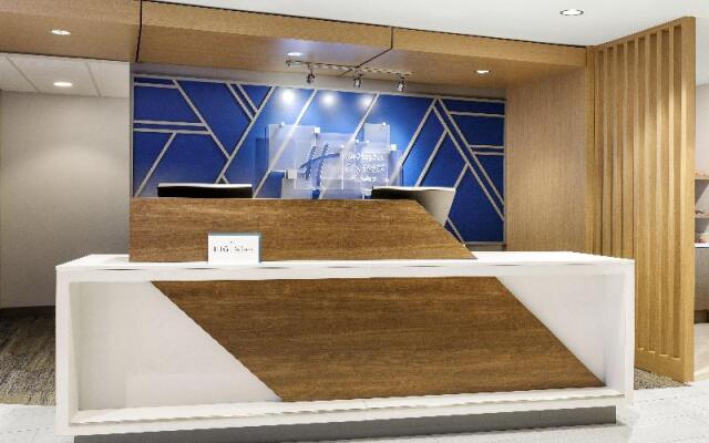 Holiday Inn Express & Suites Colby